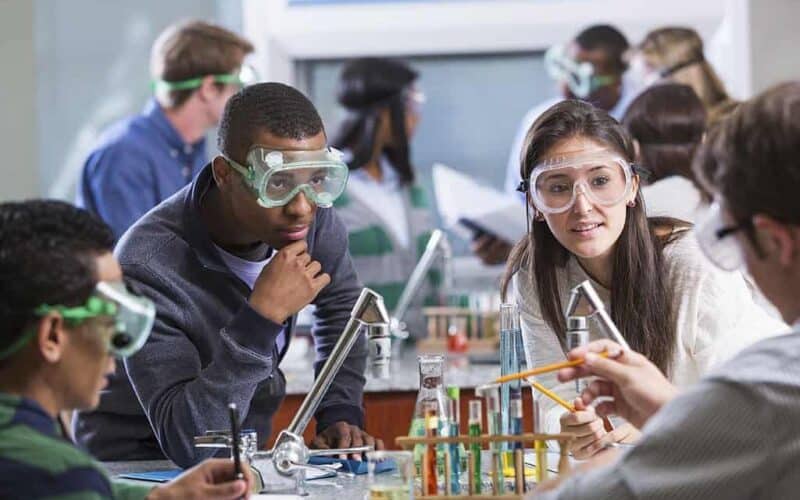 10 Easiest Science Classes You Can Take in College